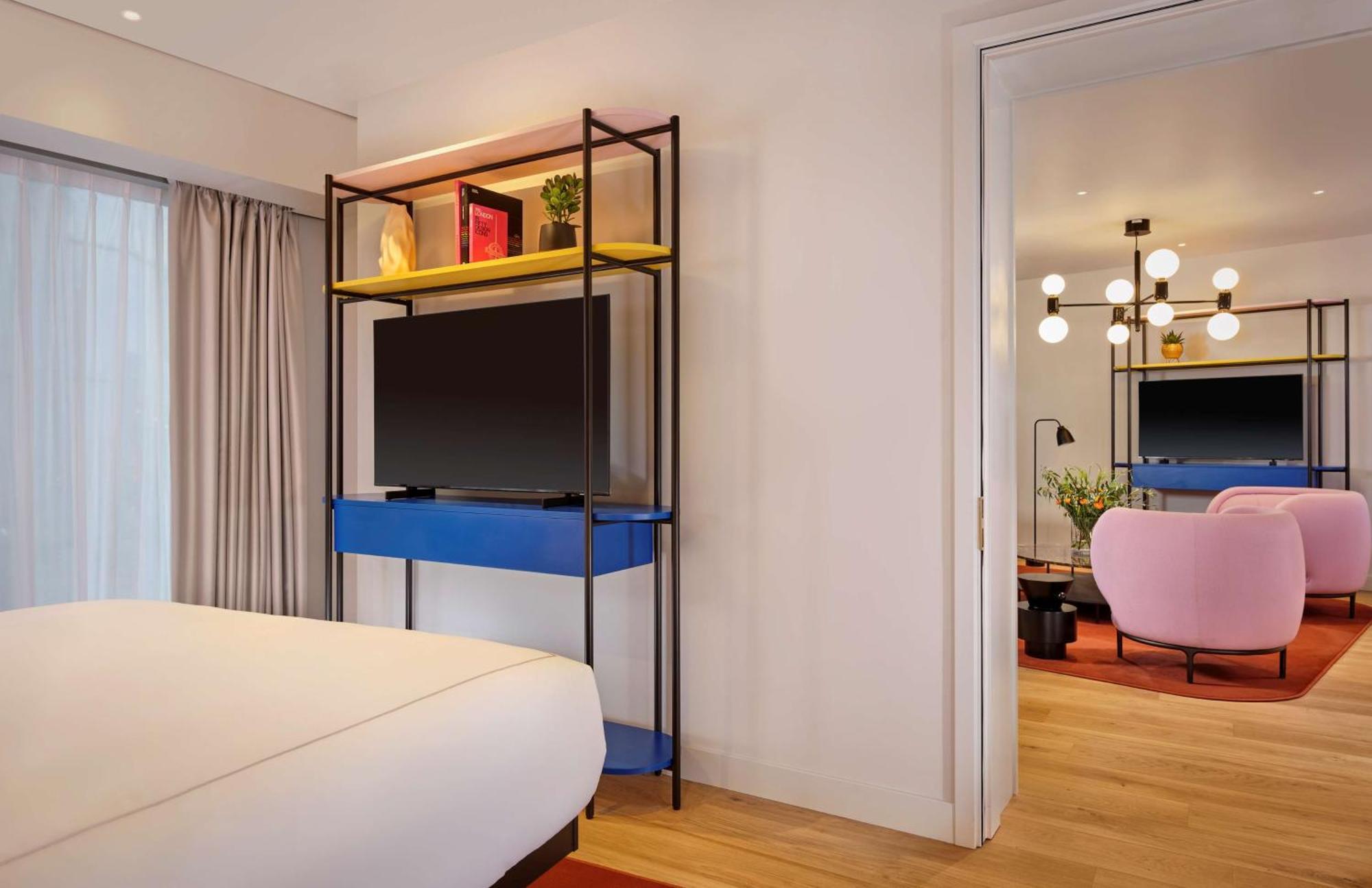 Art'otel Battersea Power Station, Powered By Radisson 5* Londra